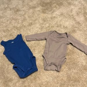 H&M 2pk onesies 1-2 month